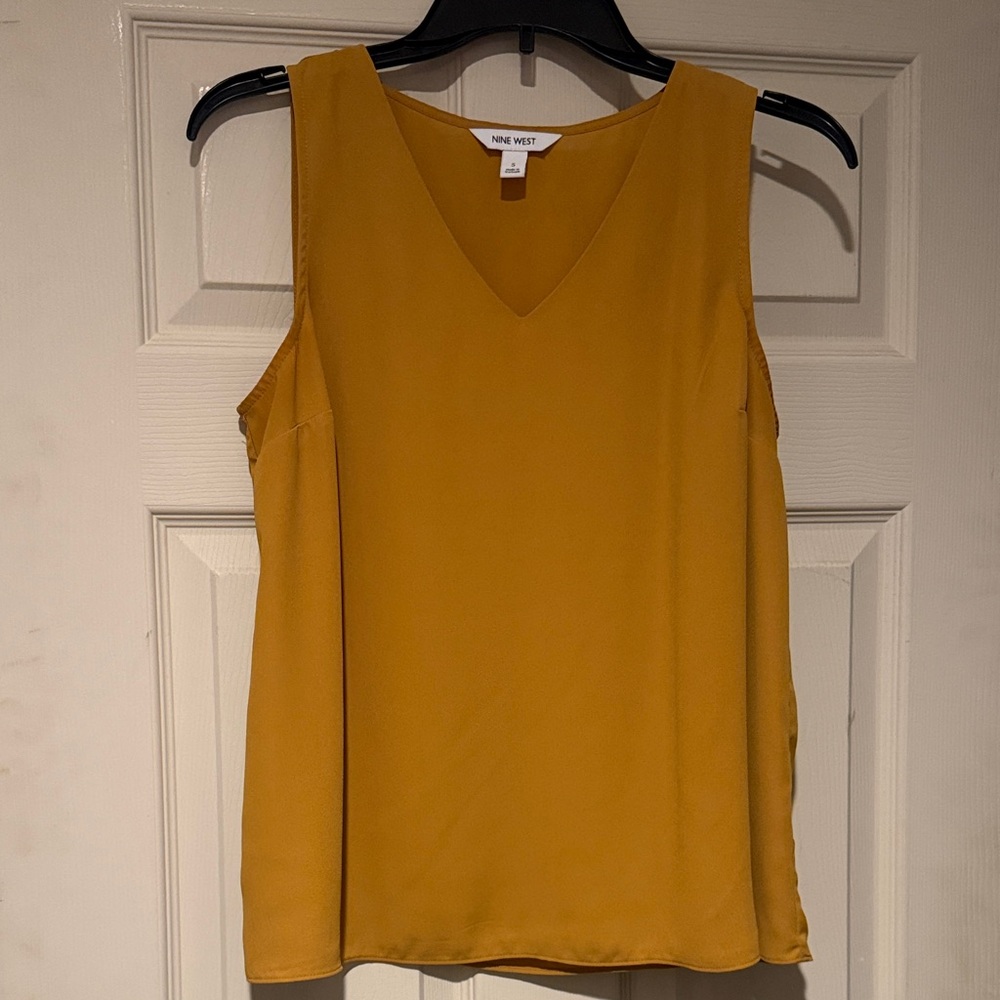 Nine West Golden Sleeveless Top